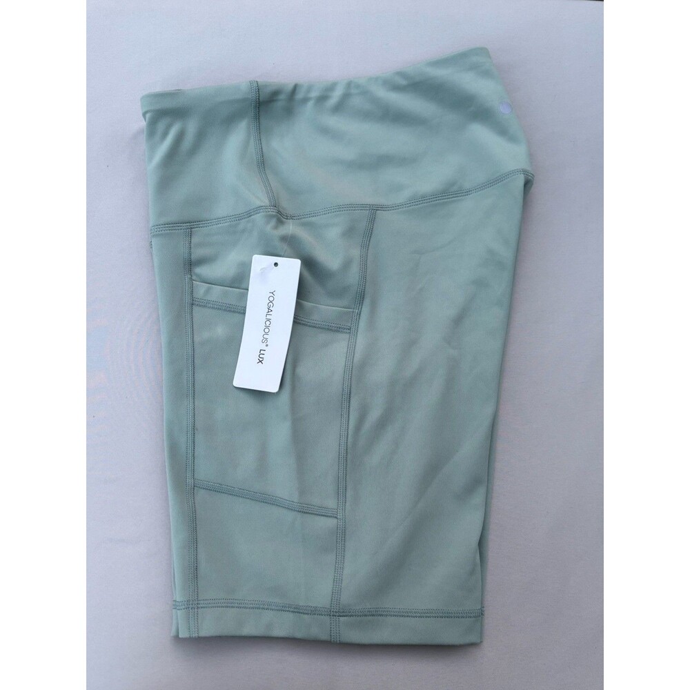 Yogalicious Women’s 7” Lux Shorts Green NWT  Size XLarge - Picture 5 of 5